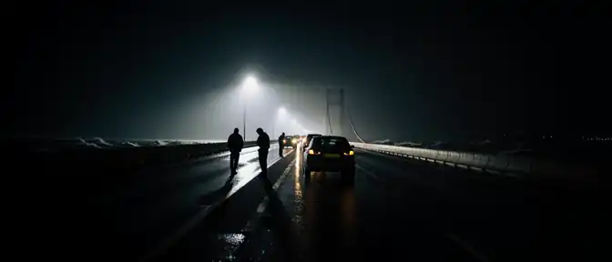 Ночные перебои на Крымском мосту: движение снова ограничено