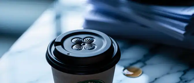 Цветочный конфликт: как логотип китайской чайной сети обошелся бренду Molly Tea в 1,5 миллиона долларов
