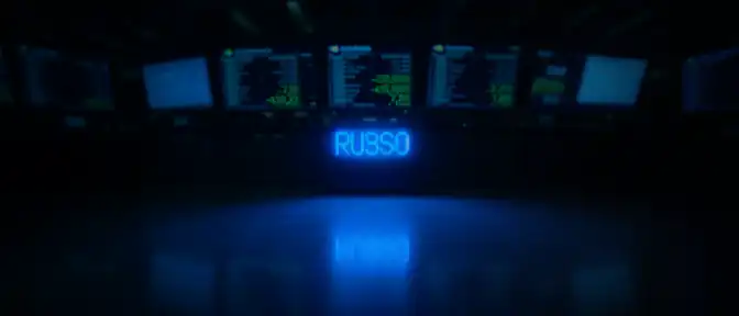 Валютный штиль перед бурей: почему рубль демонстрирует стойкость вопреки санкционному давлению